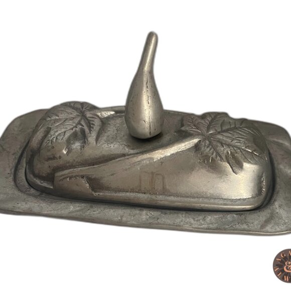 Vintage Vari Diseños Pewter Co. Butter Dish with Leaf Pattern – Made in Mexico - Picture 1 of 4